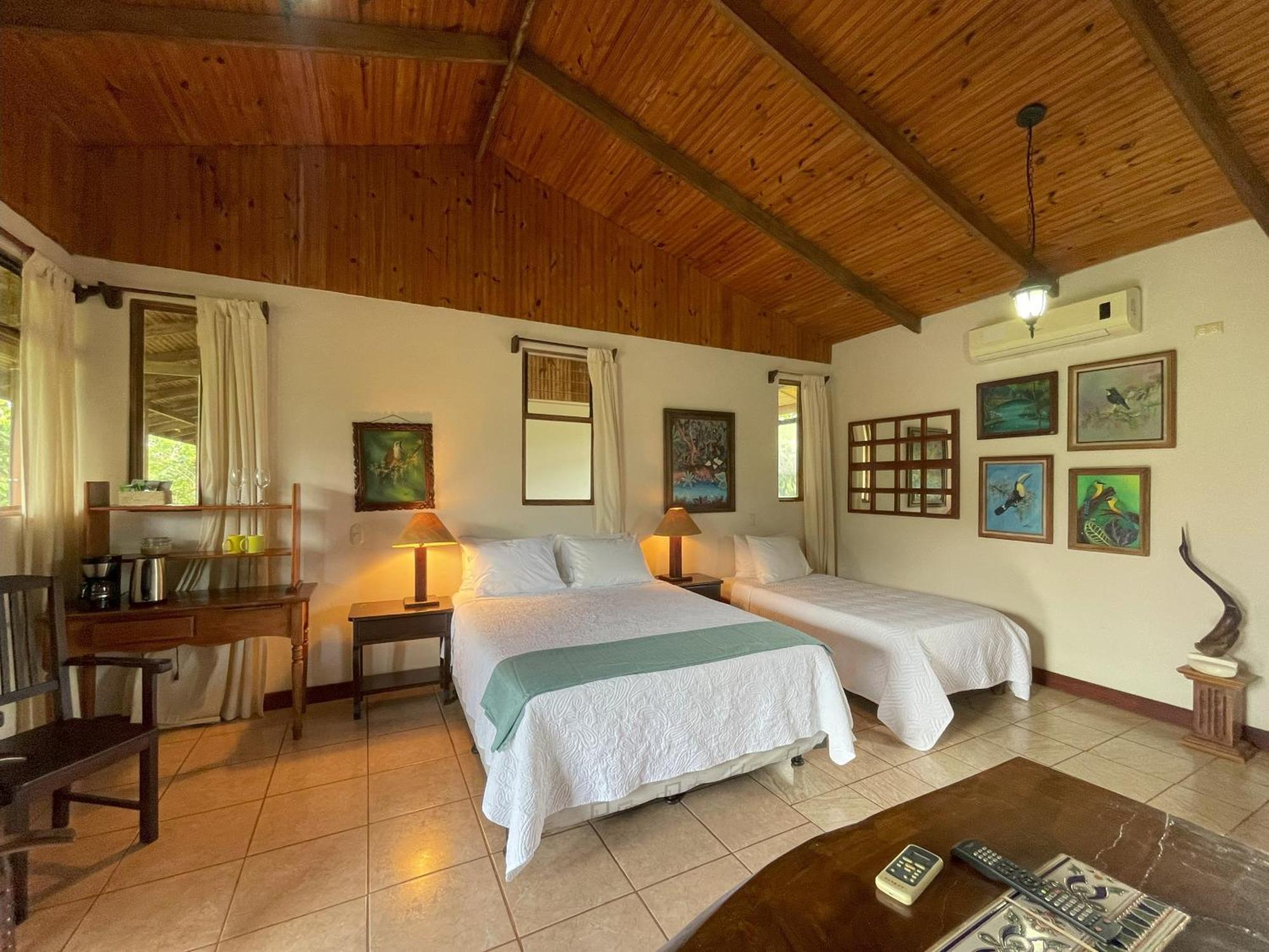 Hotel Cacao Río Celeste Bijagua